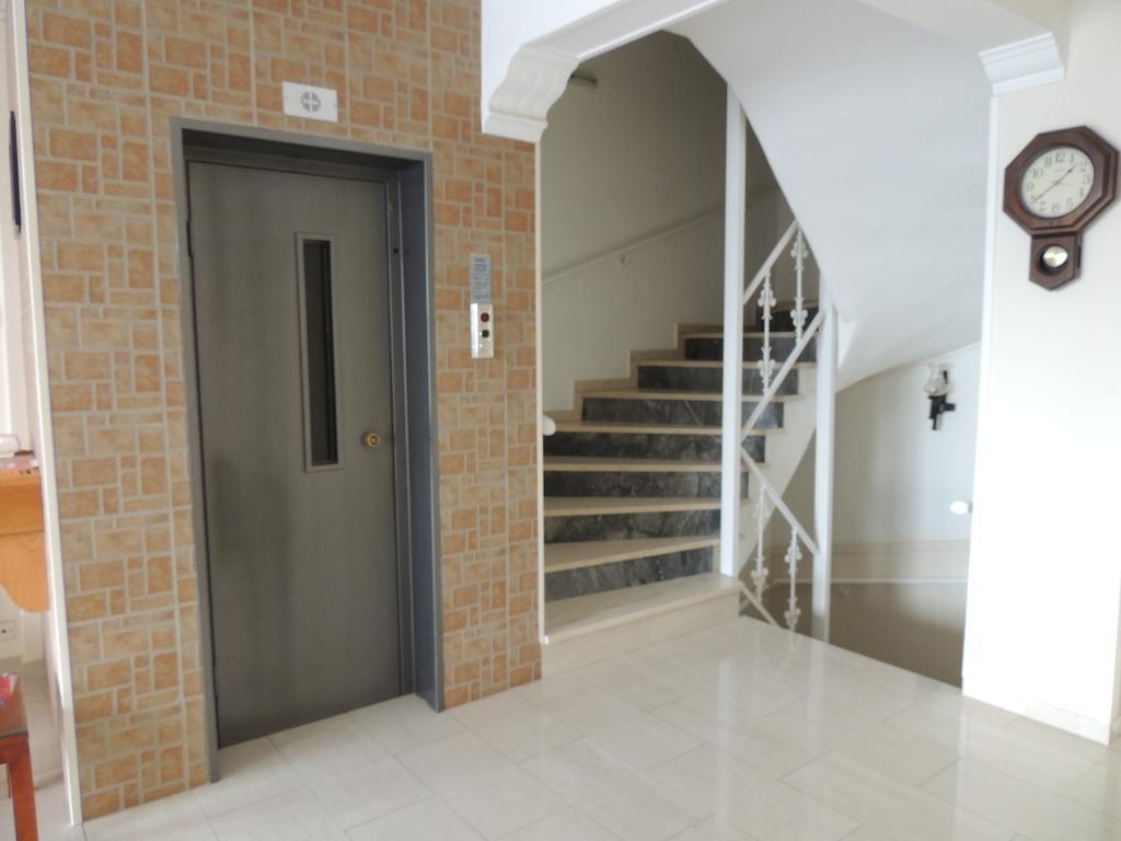 Miami Studios Лутра-Эдипсу Экстерьер фото